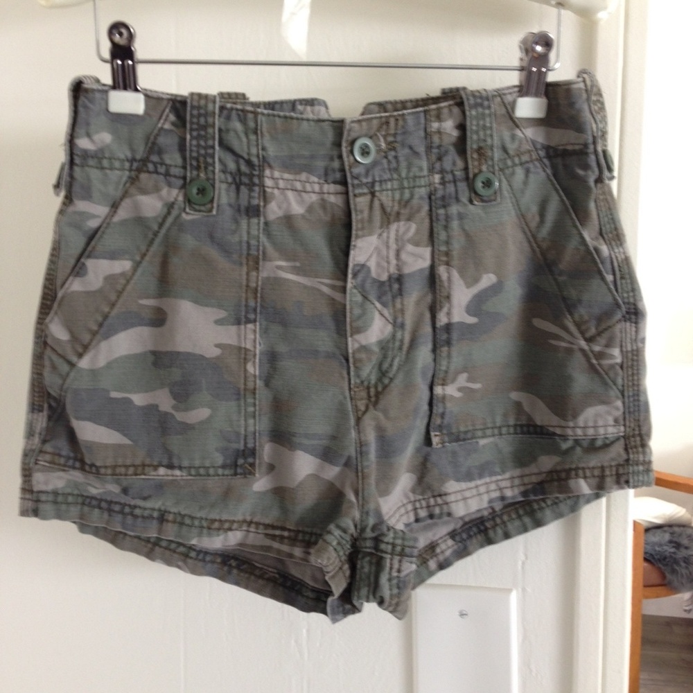 Free People High Rise Camo Four Pocket Shorts Sz 2